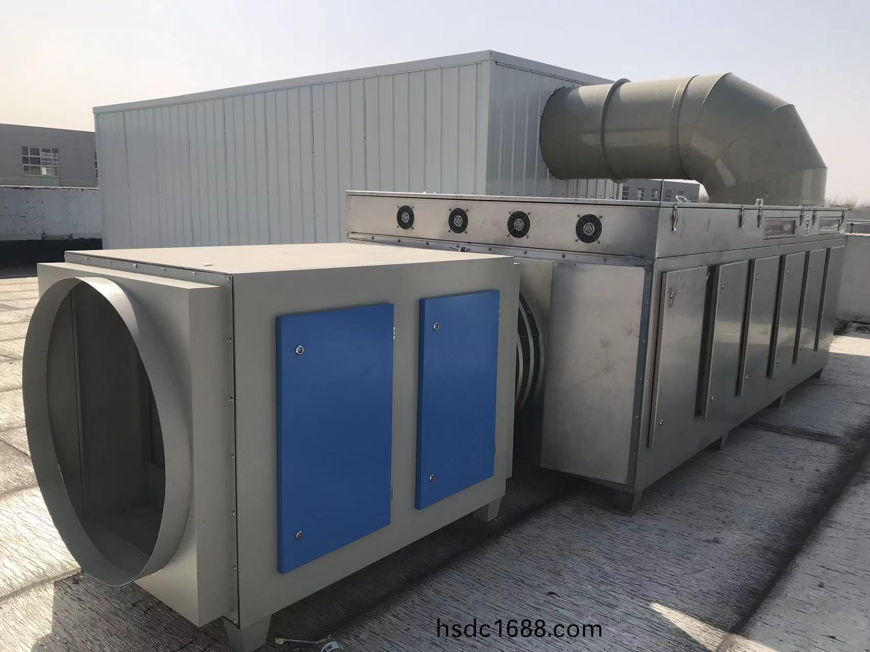 光氧活(huo)性炭(tan)一體機