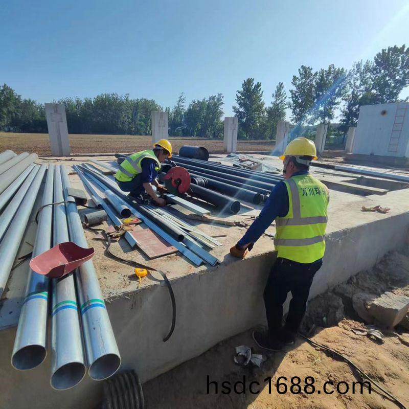 烈日高溫 萬(wan)川環保員工奮戰(zhan)工地保進(jin)度