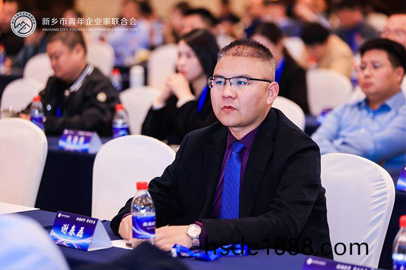 新鄕青企聯理事(shi)謝旾磊：萬裏江河，川(chuan)流不息——堅持環保事業